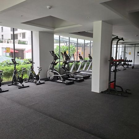 Elegant Secured Family Apartment With Open Space Dhaka Ngoại thất bức ảnh