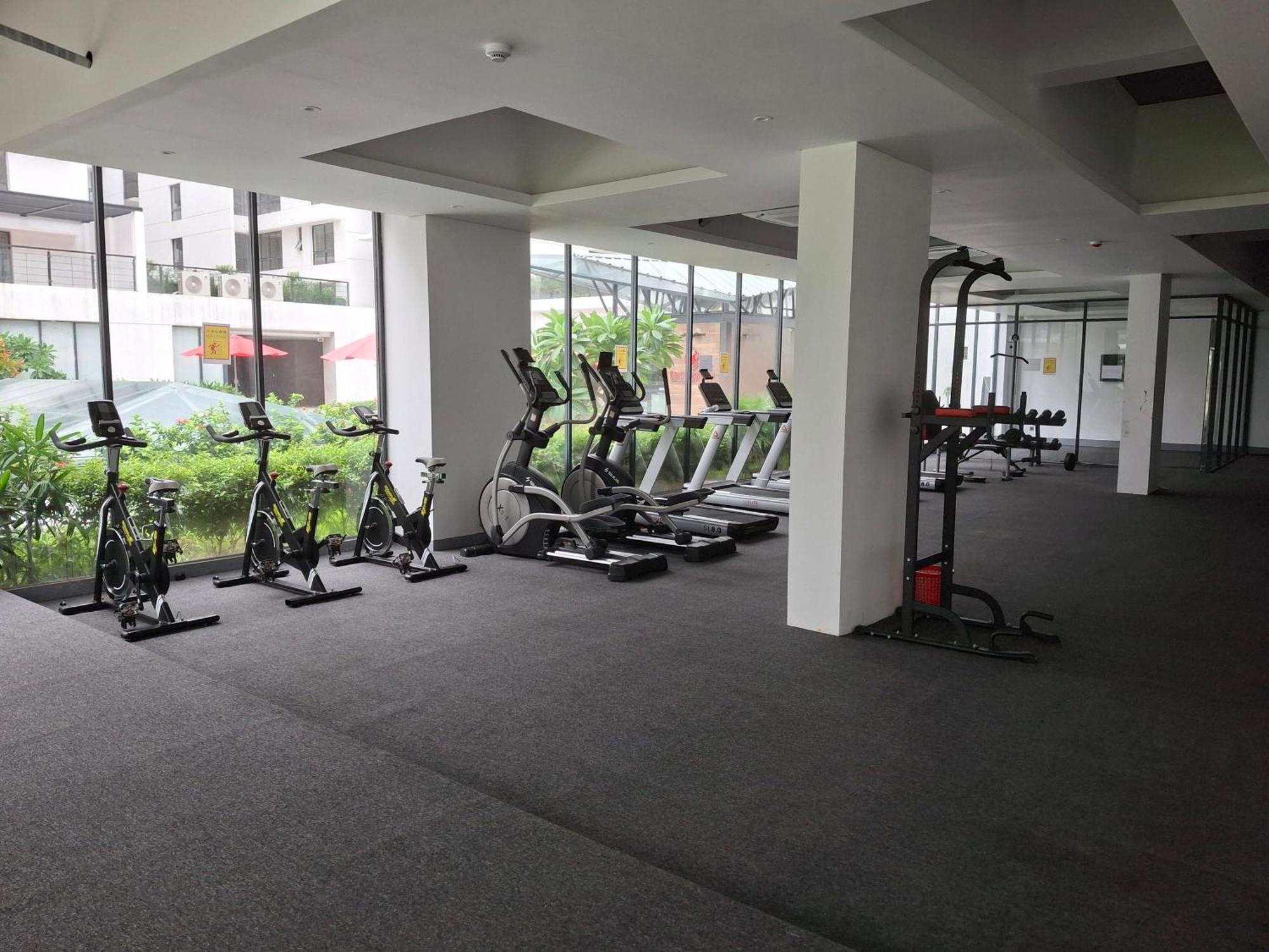 Elegant Secured Family Apartment With Open Space Dhaka Ngoại thất bức ảnh