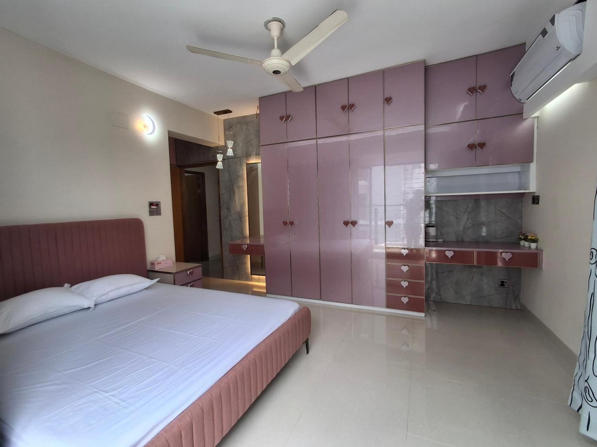 Elegant Secured Family Apartment With Open Space Dhaka Ngoại thất bức ảnh